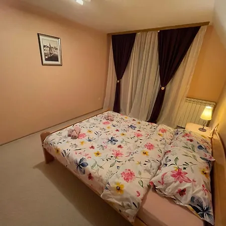 Bulldog Villa Zubeta